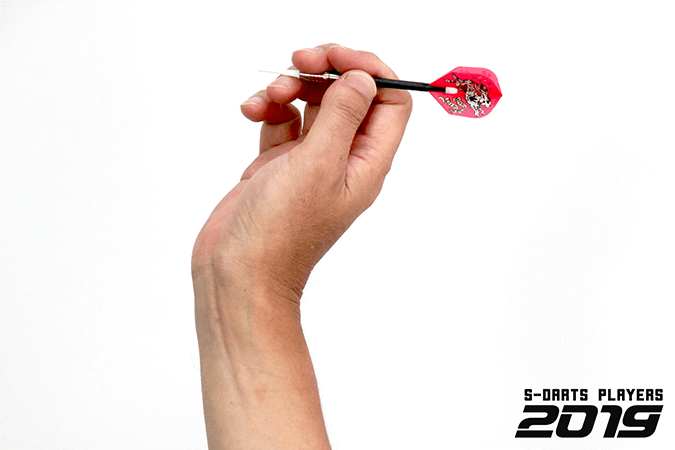 谷内太郎（やちたろう）ダーツセッティングやフォーム・グリップを紹介します！ 桃谷ダーツクラブ｜プロダーツプレイヤーの情報を中心にダーツを